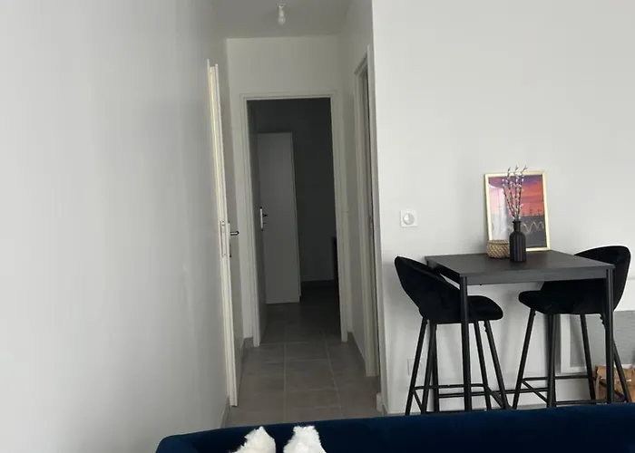 Moderne Et Spacieux Avec Terrasse Privee 2 *