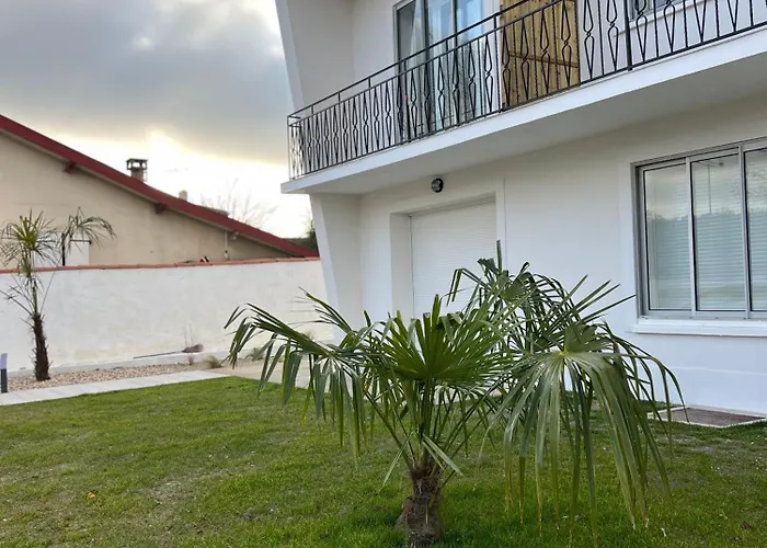 Moderne Et Spacieux Avec Terrasse Privee 2 Апартаменты Carbon-Blanc